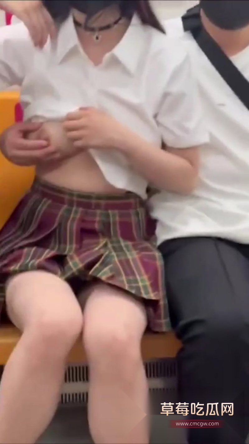 南京地铁再现露出拍摄  4