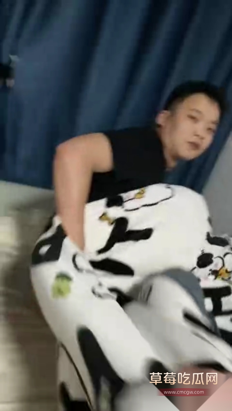 老婆背着自己出轨男同事被抓包 2 老婆背着自己出轨男同事被抓包 2