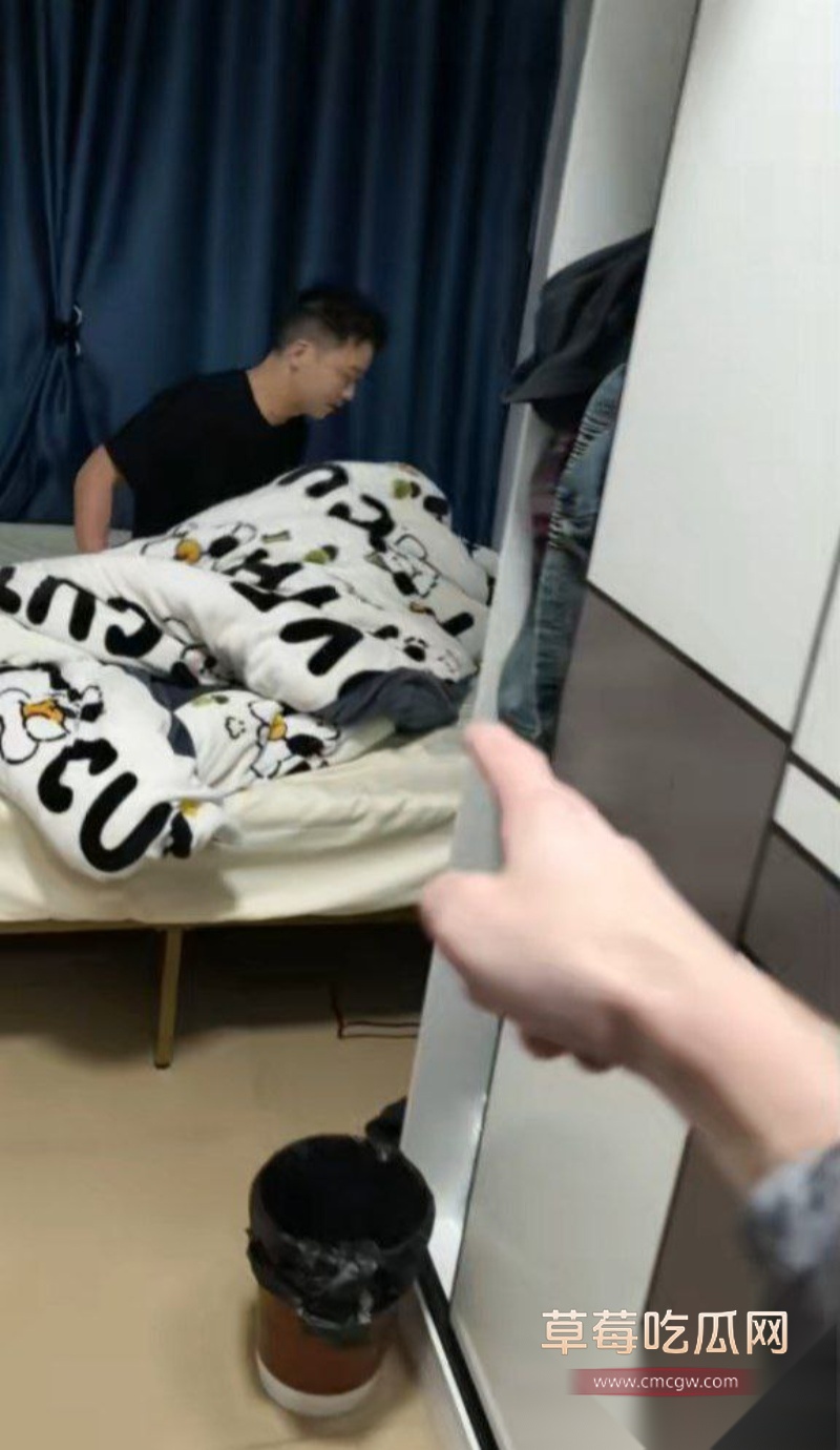 老婆背着自己出轨男同事被抓包 11 老婆背着自己出轨男同事被抓包 11