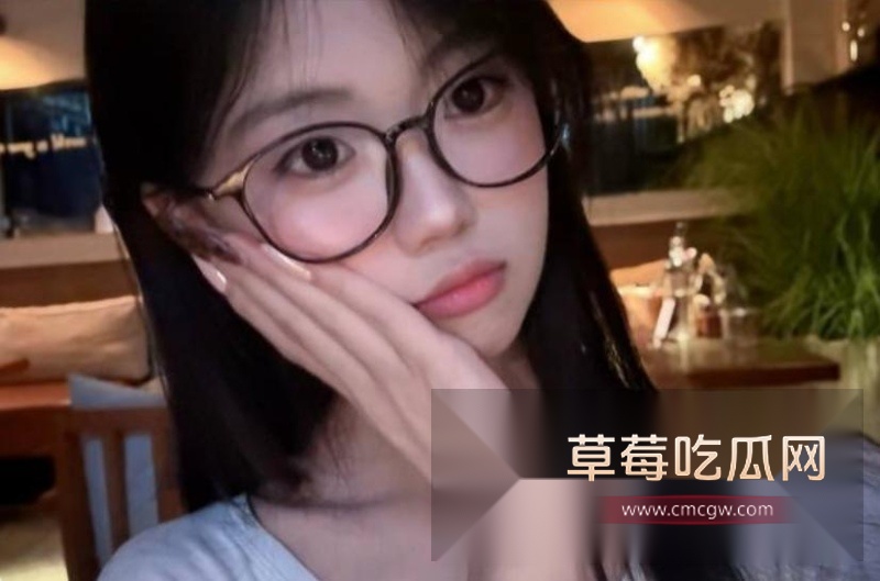 南京审计大学高颜值大奶学生妹陈晓敏 3