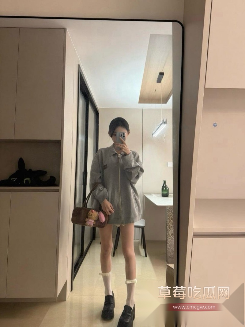 抖音超美反差博主腻子roo8888s 44 抖音超美反差博主腻子roo8888s 44