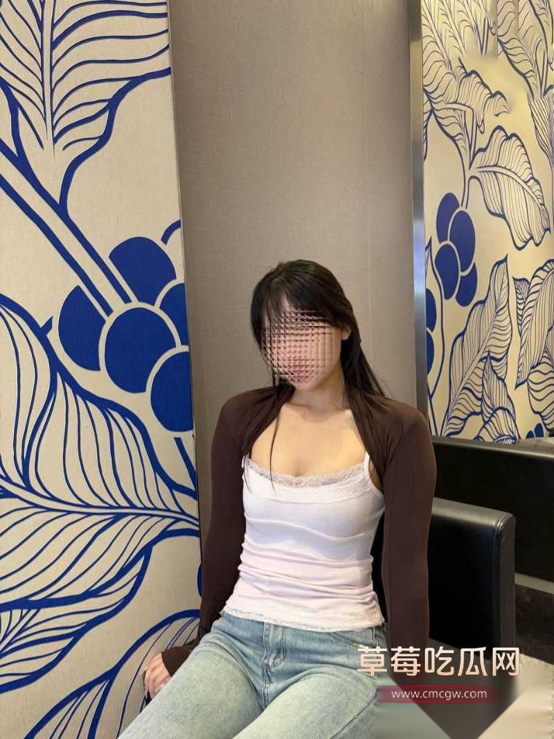 拿下自己的骚货堂姐 21 拿下自己的骚货堂姐 21