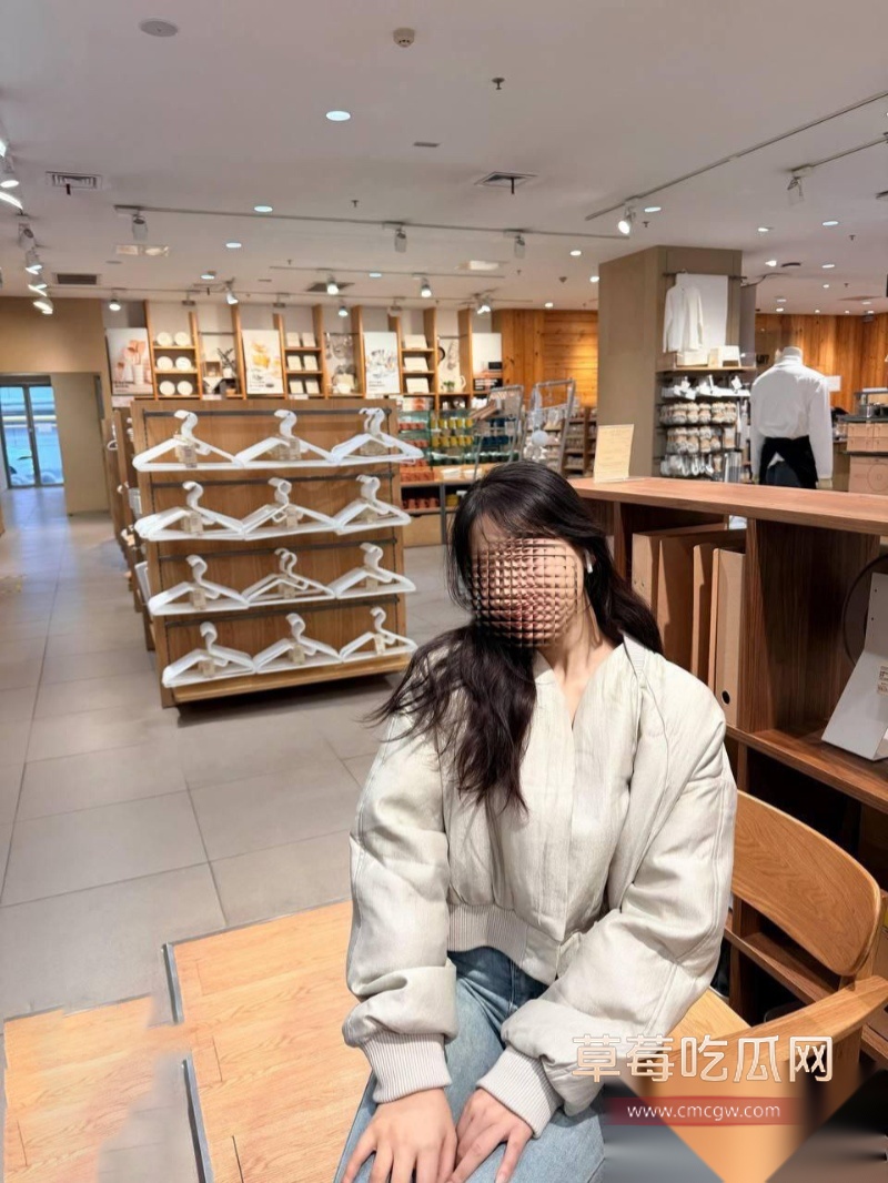 拿下自己的骚货堂姐 23 拿下自己的骚货堂姐 23