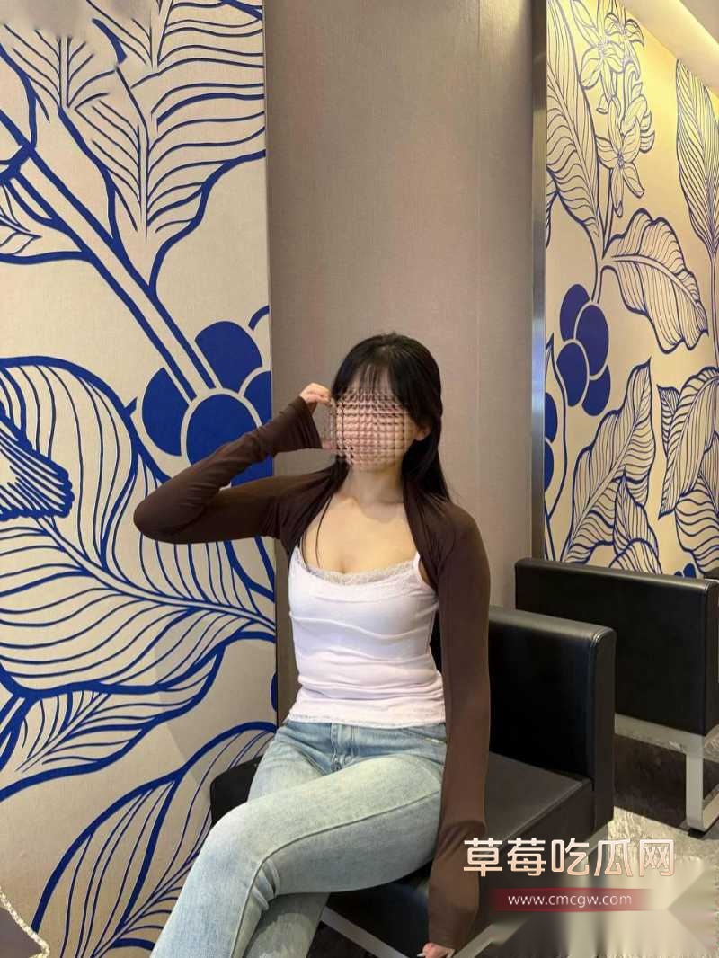 拿下自己的骚货堂姐 27 拿下自己的骚货堂姐 27