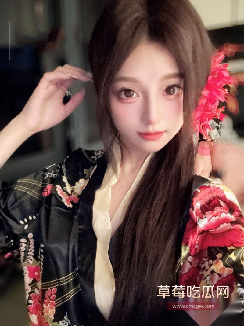 饼饼大王昭昭顶级Cos白虎萝莉裸舞私拍 3