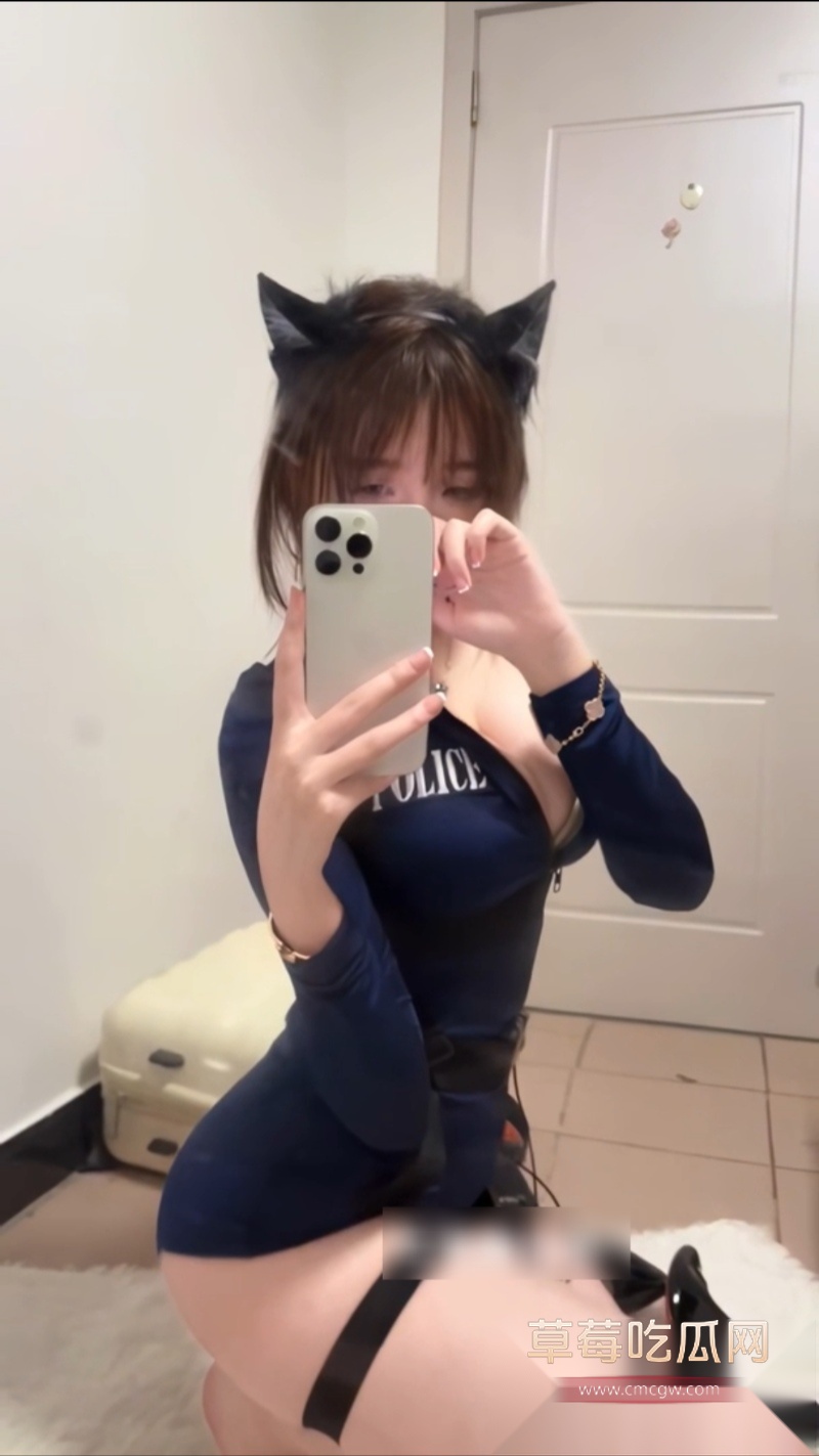 抖音大奶嫩妹小鱼京子 2 抖音大奶嫩妹小鱼京子 2