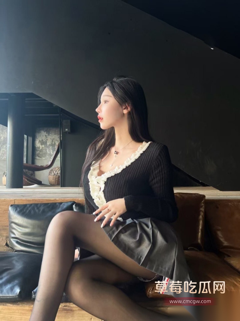 抖音老牌网红sibyl是女巫 22