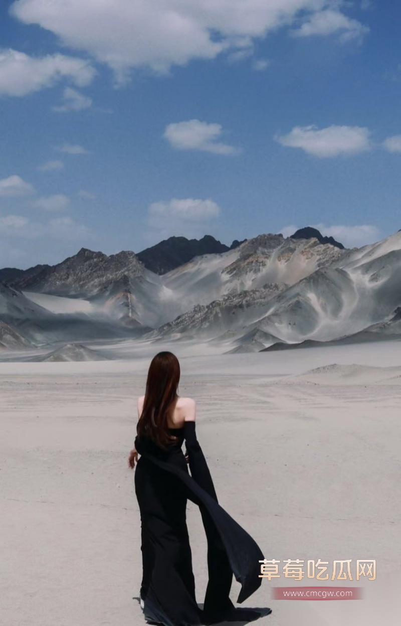 抖音老牌网红sibyl是女巫 25