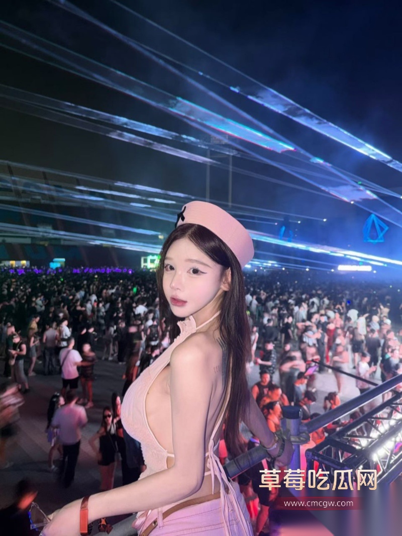 抖音老牌网红sibyl是女巫 35