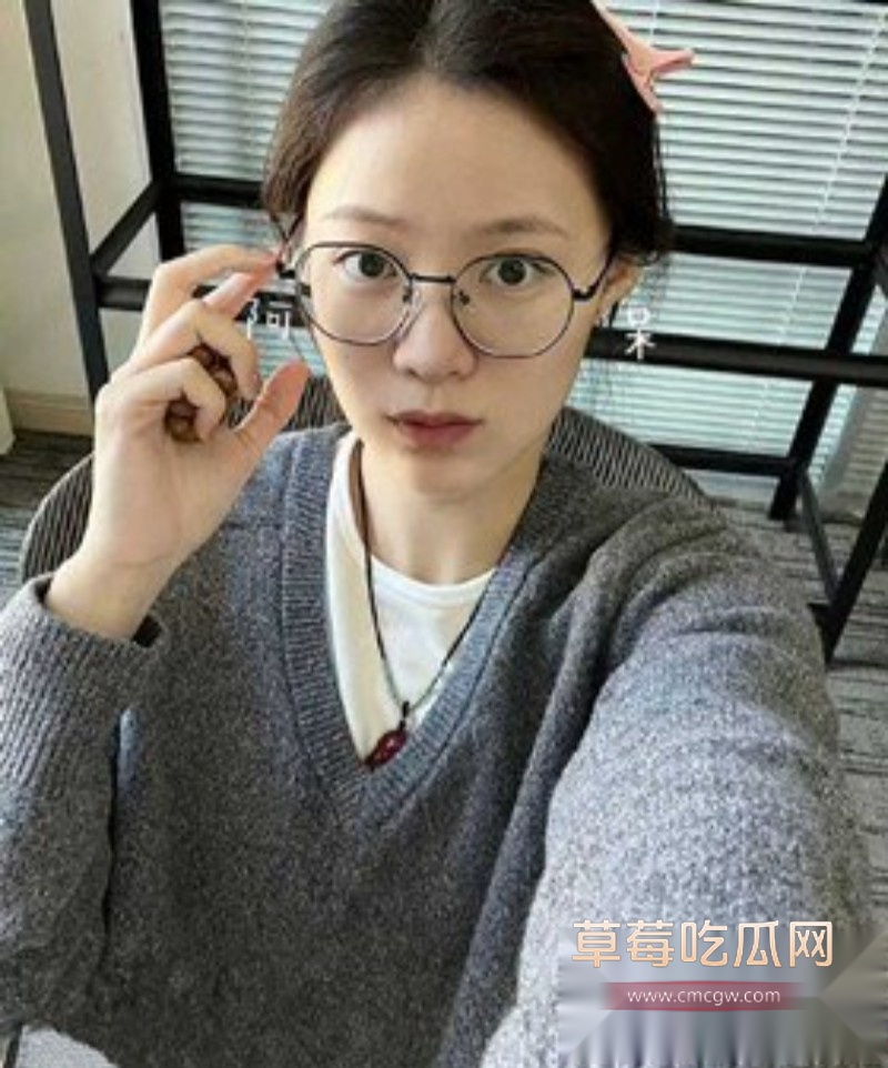 广州大学城刘丽彤 3