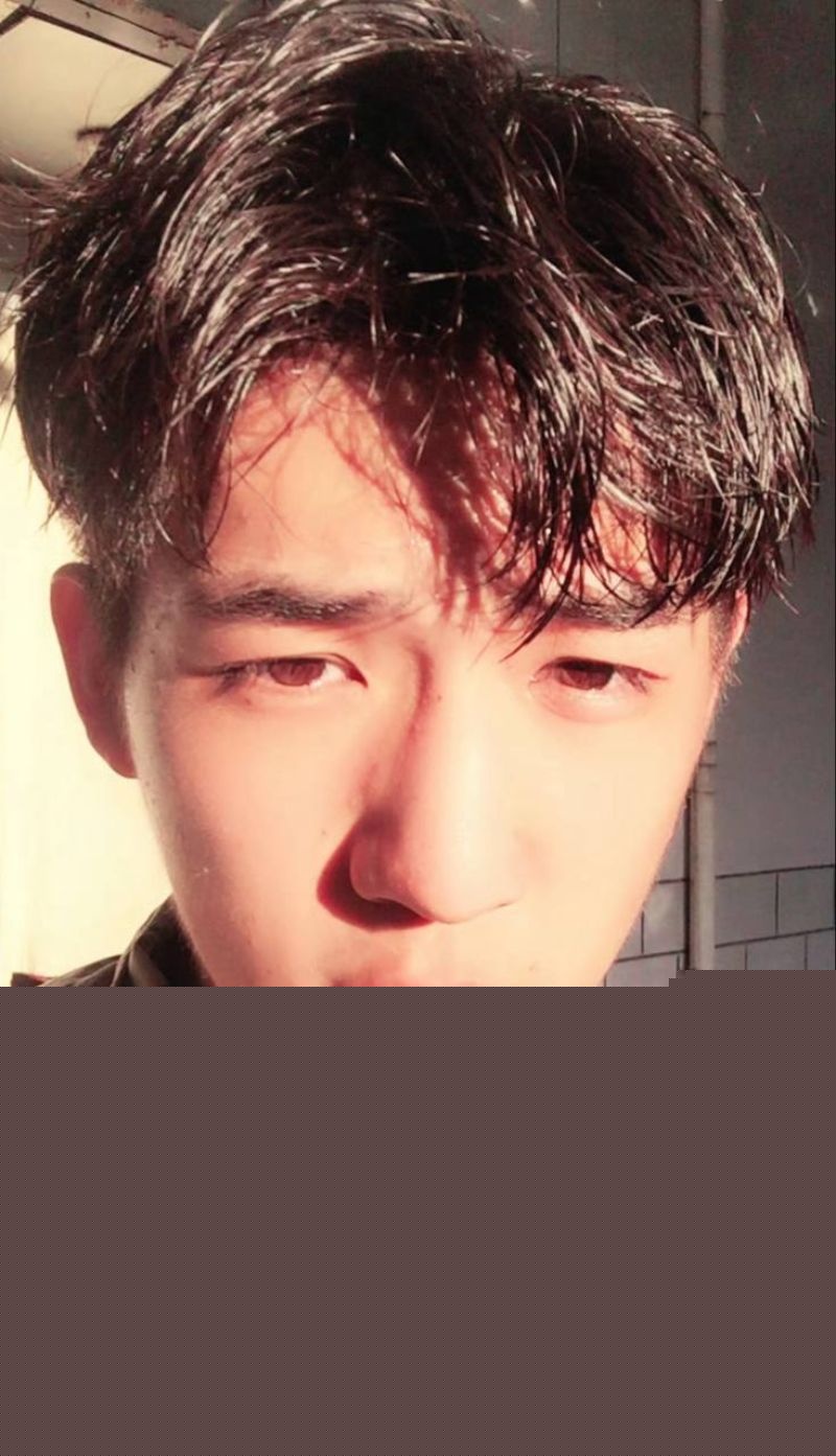 王安宇与关晓彤等女明星的亲密合照8