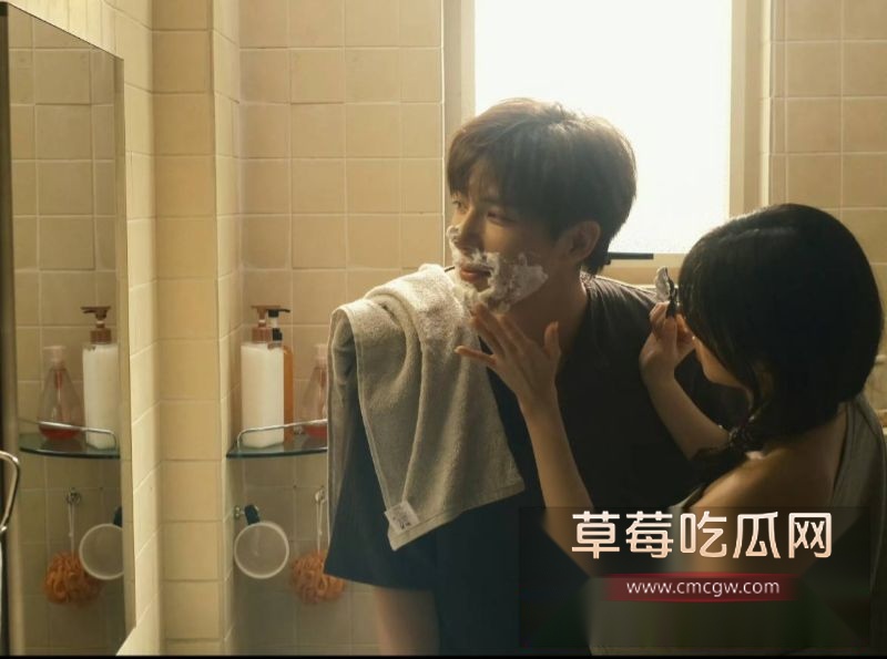 王安宇与关晓彤等女明星的亲密合照18