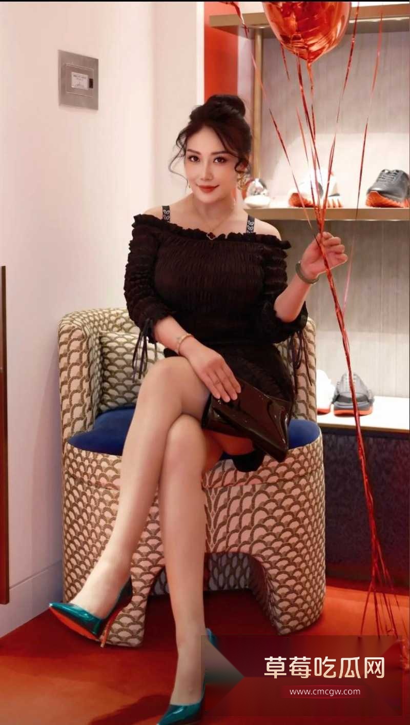 抖音性感女神秋芊月私密大尺度彻底曝光 6