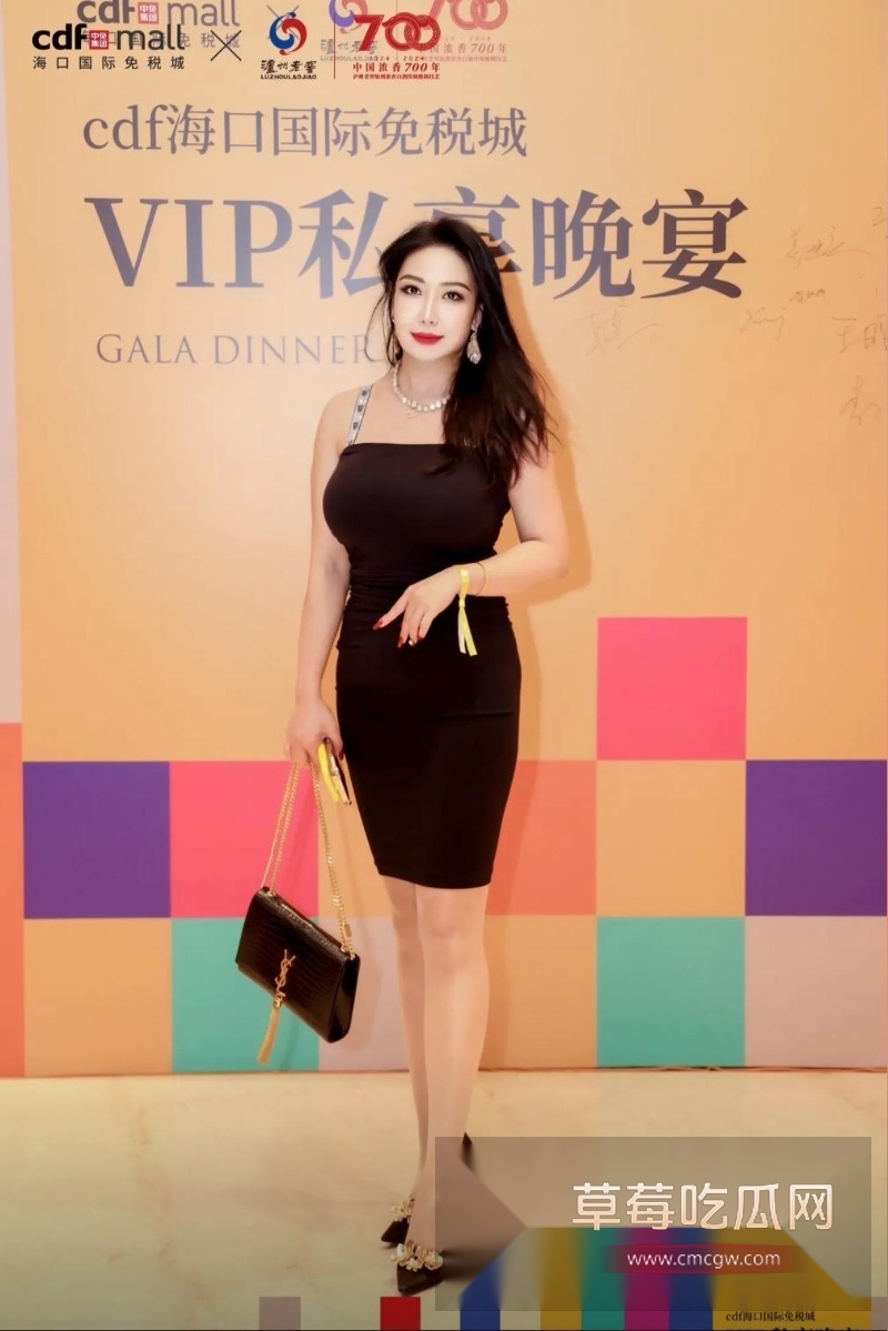 抖音性感女神秋芊月私密大尺度彻底曝光 8