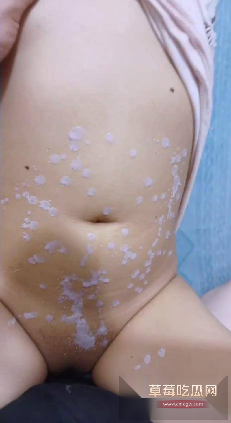 玩弄七七表妹的骚逼 21 玩弄七七表妹的骚逼 21