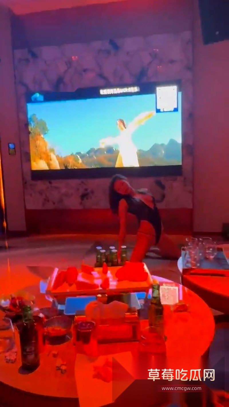 商K淫乱生活合集 8 商K淫乱生活合集 8