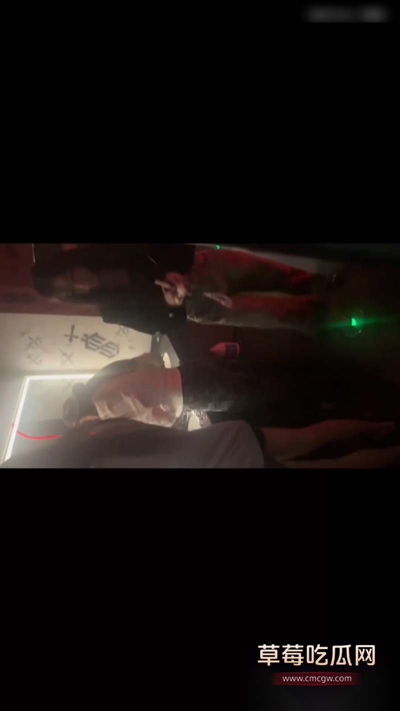 酒吧最新流出逼脸同框偷拍 26 酒吧最新流出逼脸同框偷拍 26