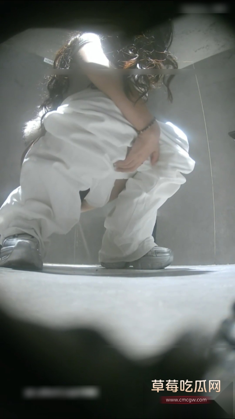 酒吧最新流出逼脸同框偷拍 31 酒吧最新流出逼脸同框偷拍 31