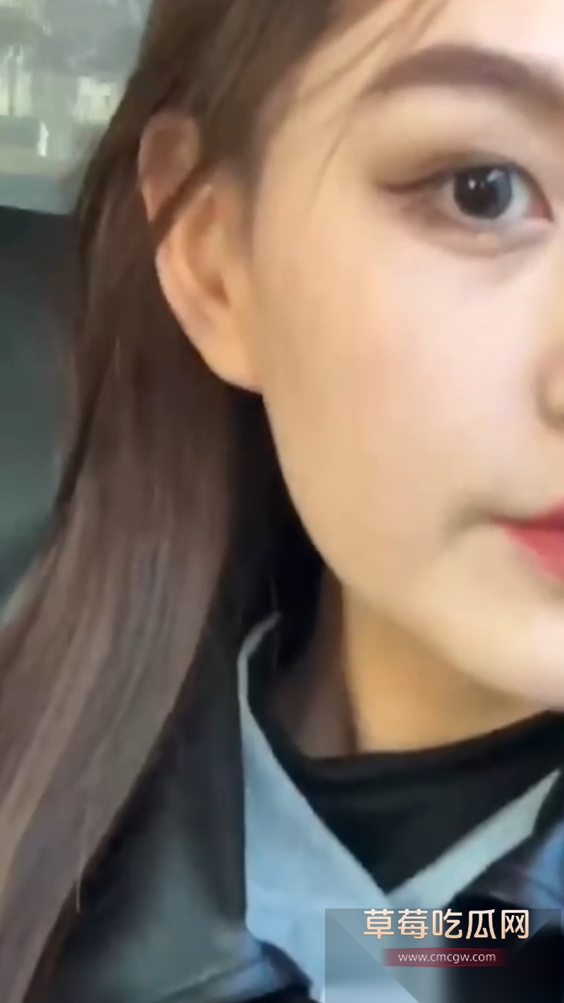 高颜值美人青春靓丽 1