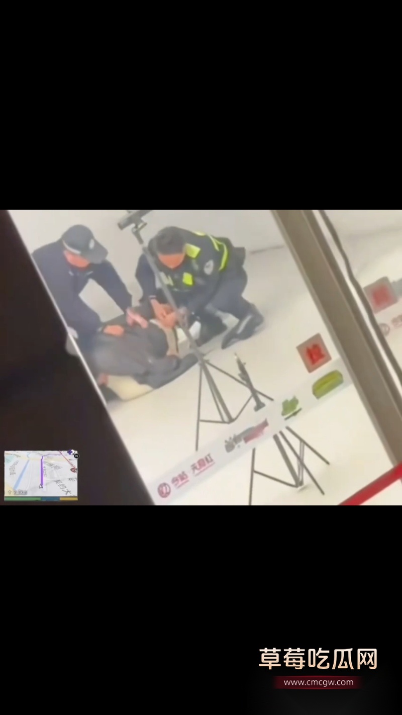 四川天府红摄影打人事件 14 四川天府红摄影打人事件 14