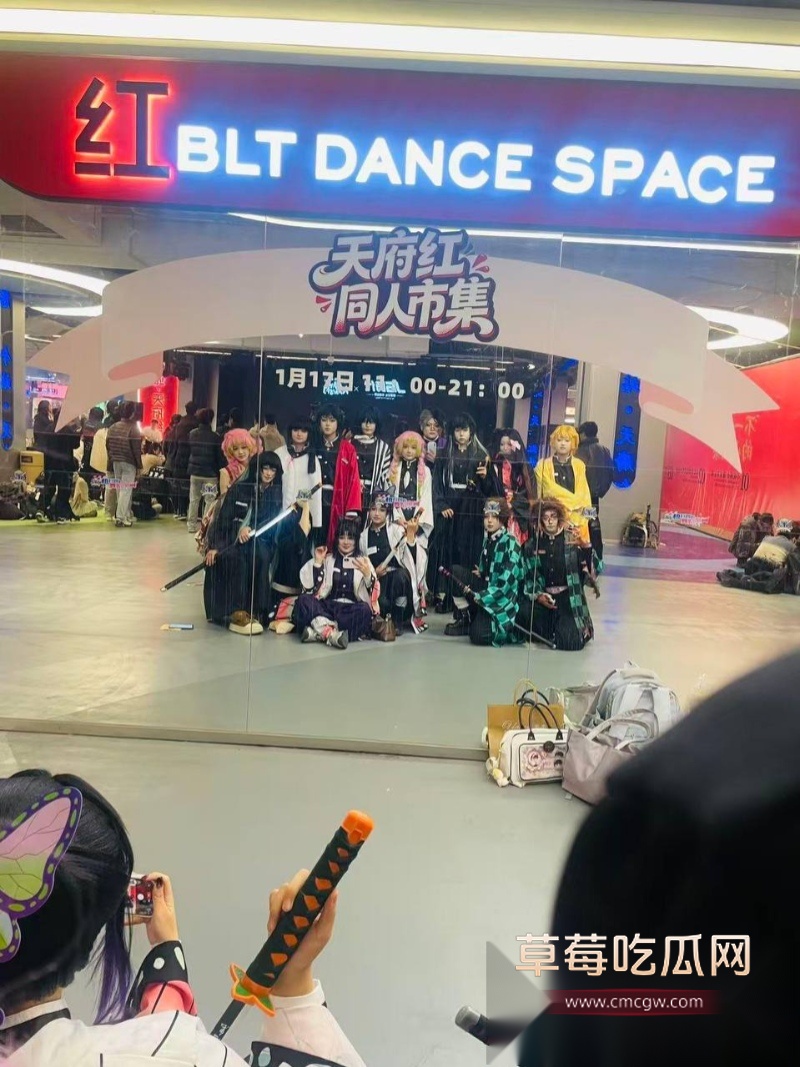 四川天府红摄影打人事件 22 四川天府红摄影打人事件 22