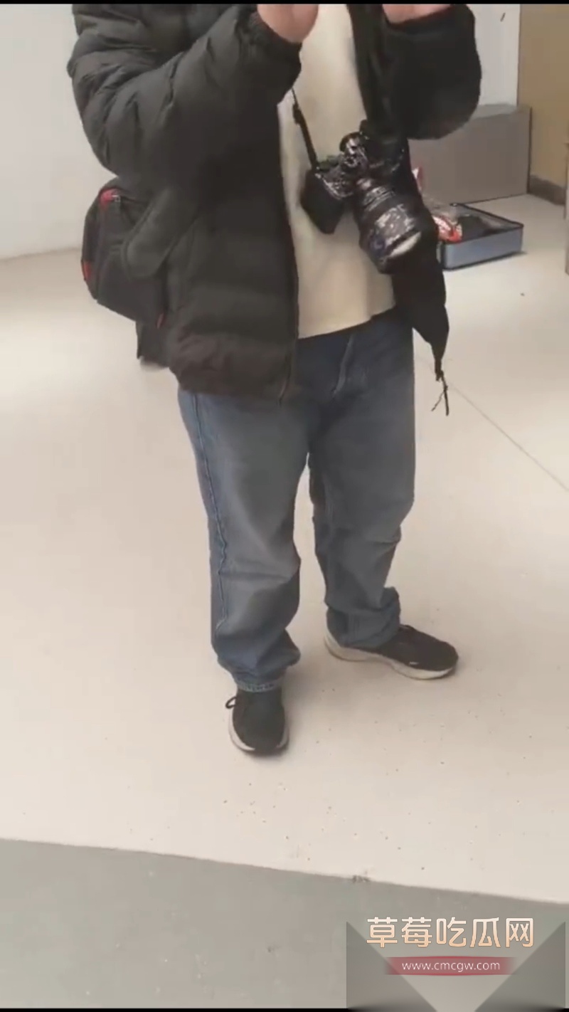 四川天府红摄影打人事件 1 四川天府红摄影打人事件 1