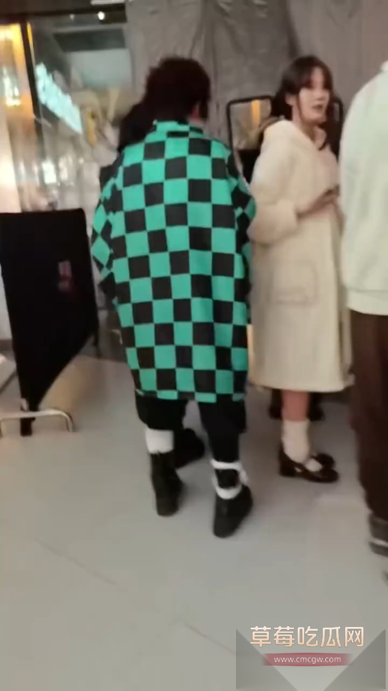 四川天府红摄影打人事件 2 四川天府红摄影打人事件 2