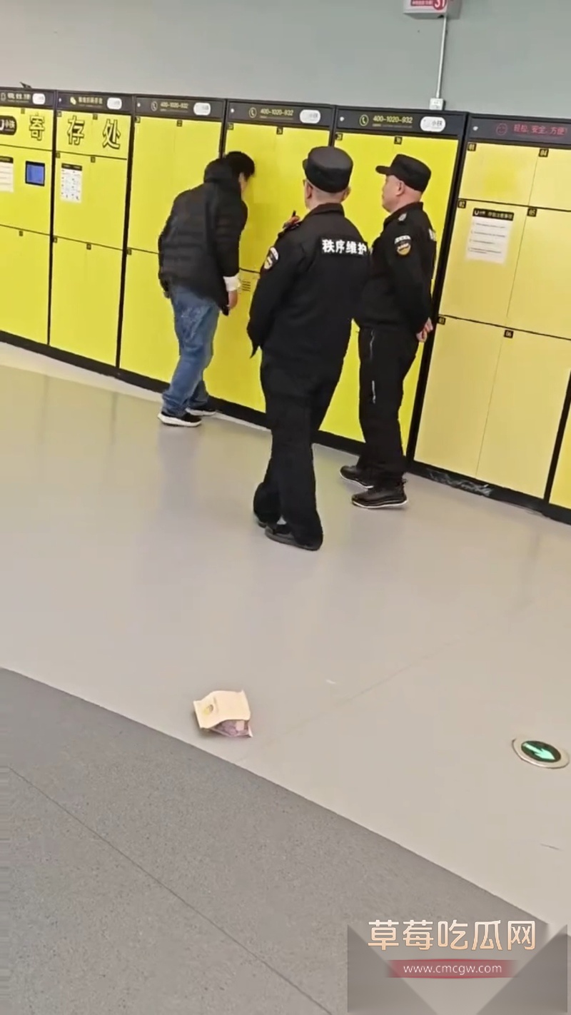 四川天府红摄影打人事件 12 四川天府红摄影打人事件 12