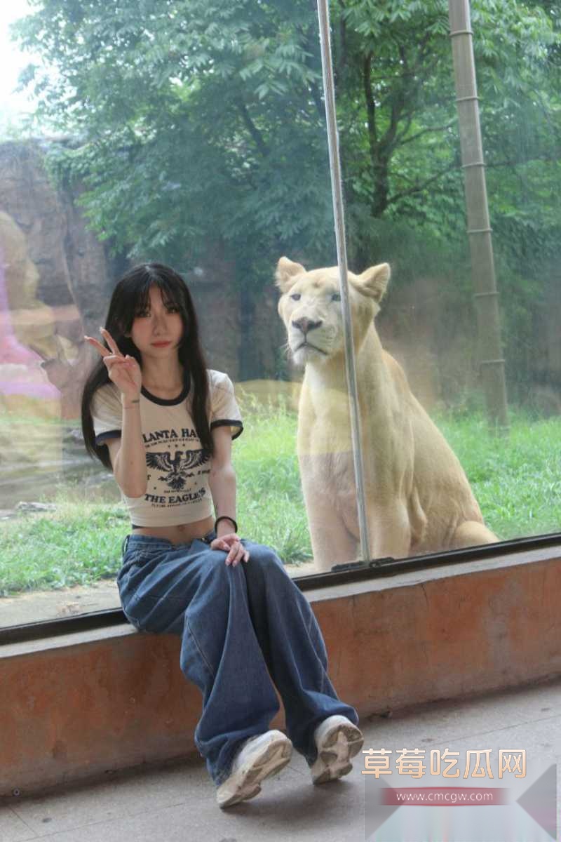 四川小美女王艺 24