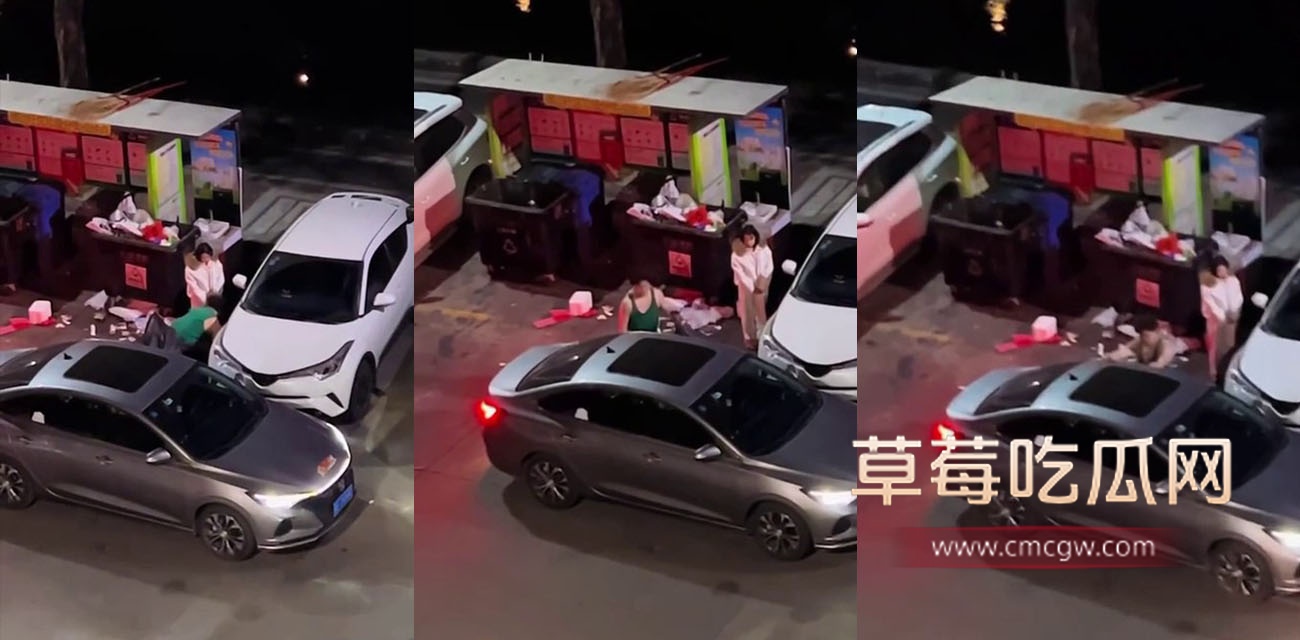 女子脚踏两条船.jpg 女子脚踏两条船.jpg