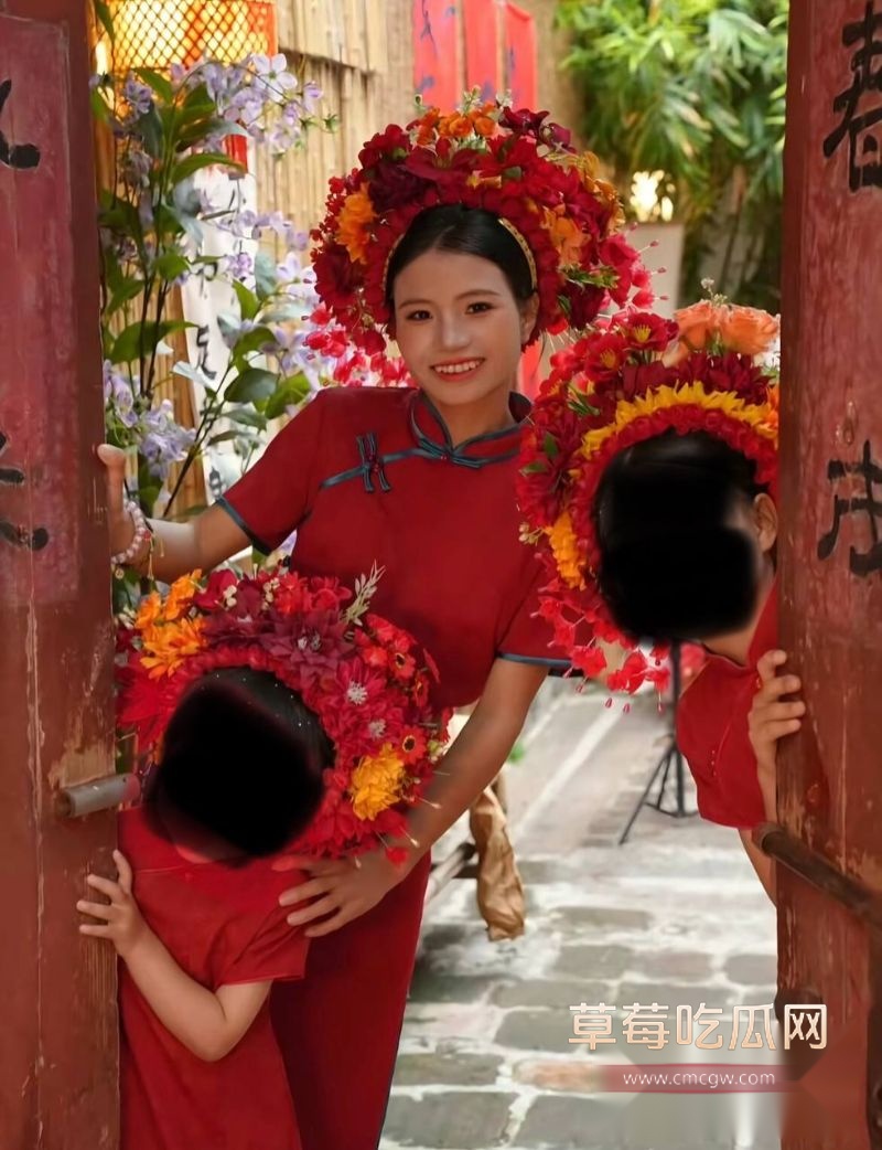 小英曝上如拉出轨表妹10