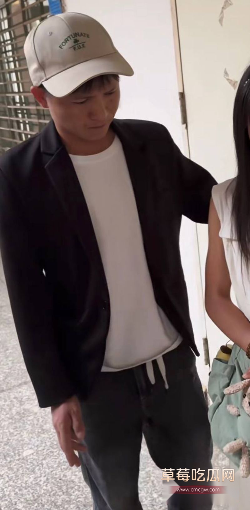 小英曝上如拉出轨表妹14