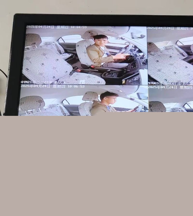 小英曝上如拉出轨表妹15