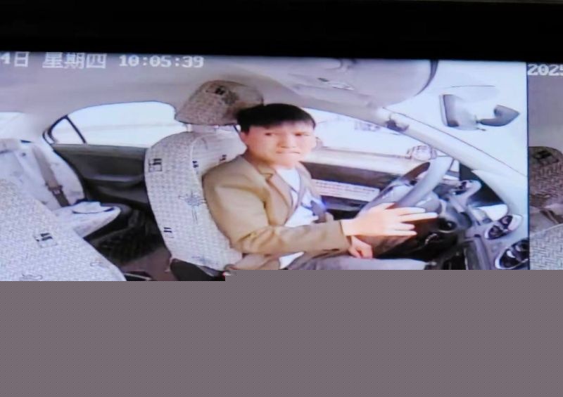 小英曝上如拉出轨表妹16