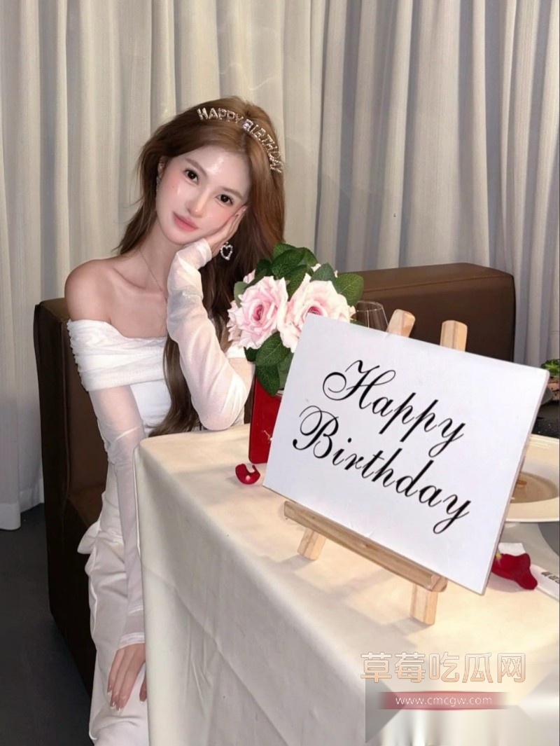 极品高颜值反差网红小小舒2