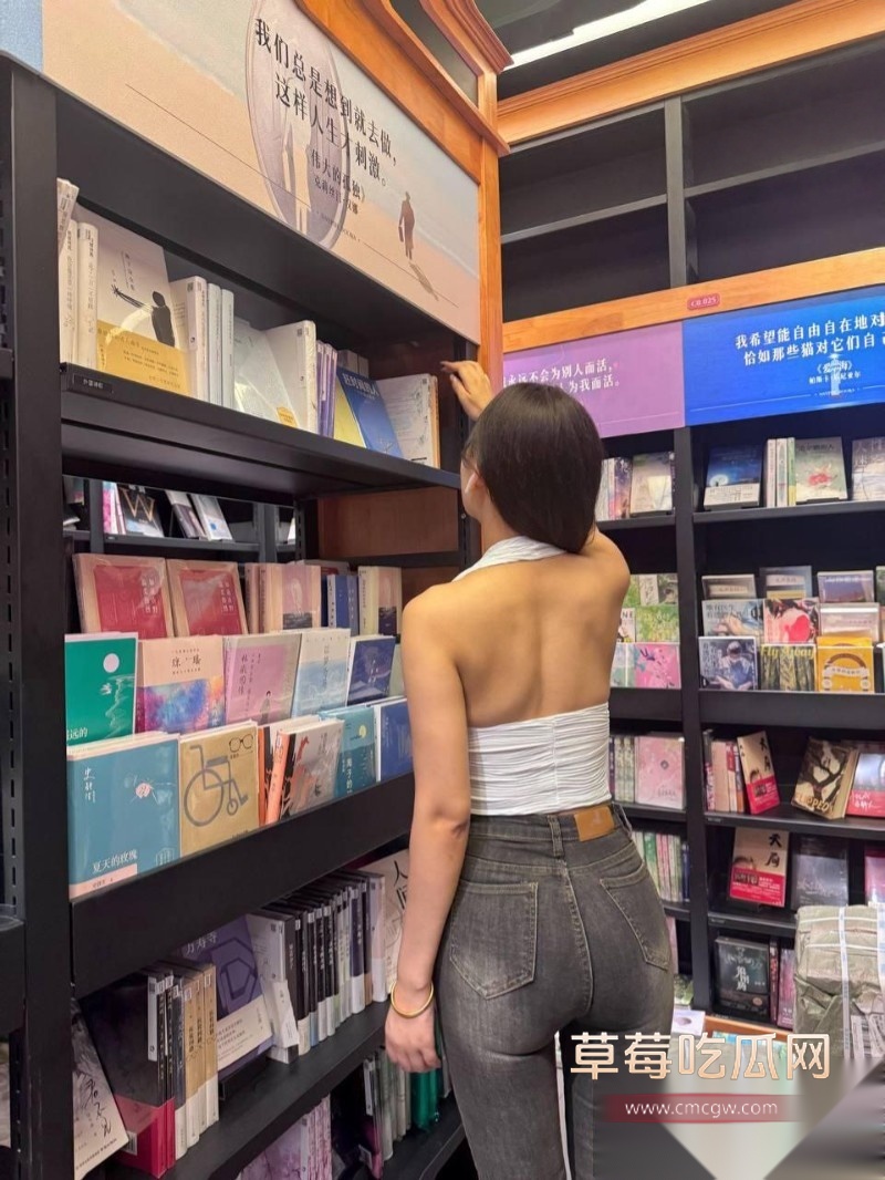 海角社区39岁妈妈和30岁堂姐4 海角社区39岁妈妈和30岁堂姐4