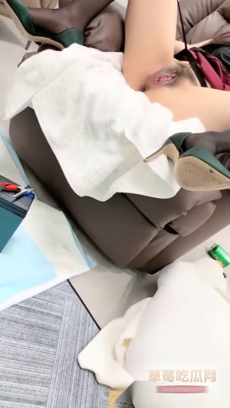 电流棒直击奶头 5