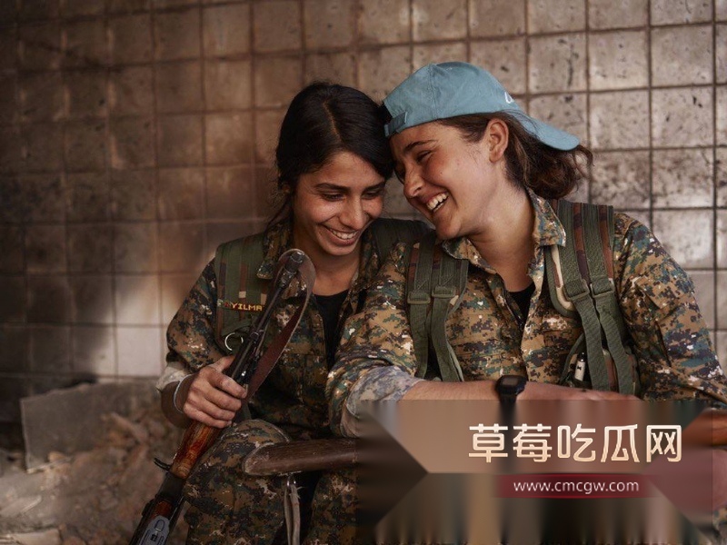 叙利亚惊现大量女兵被虐杀 ISIS极端恐怖组织 13 叙利亚惊现大量女兵被虐杀 ISIS极端恐怖组织 13