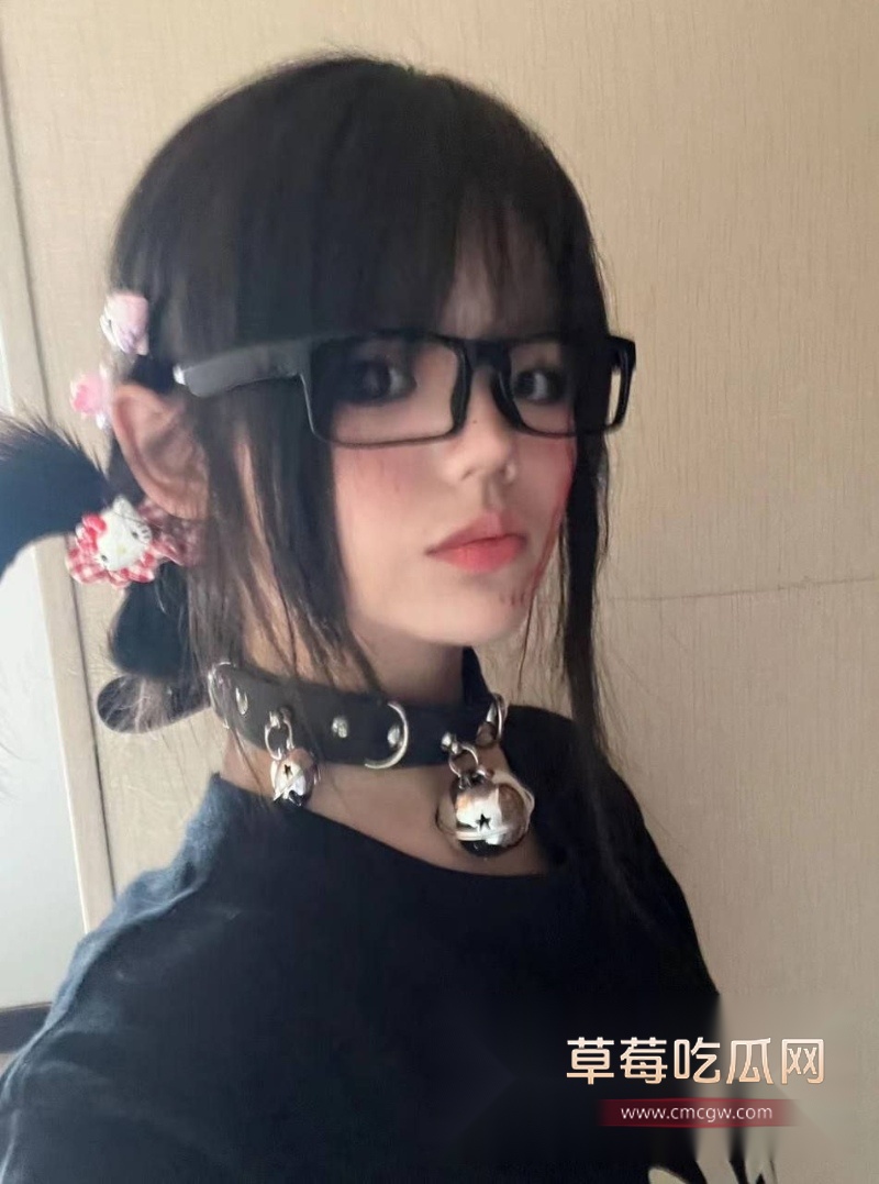 安徽20岁大二妹子孙佳 32 安徽20岁大二妹子孙佳 32