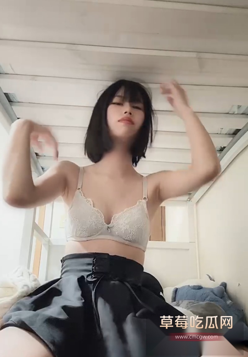 超可爱的短发齐刘海清纯正妹7