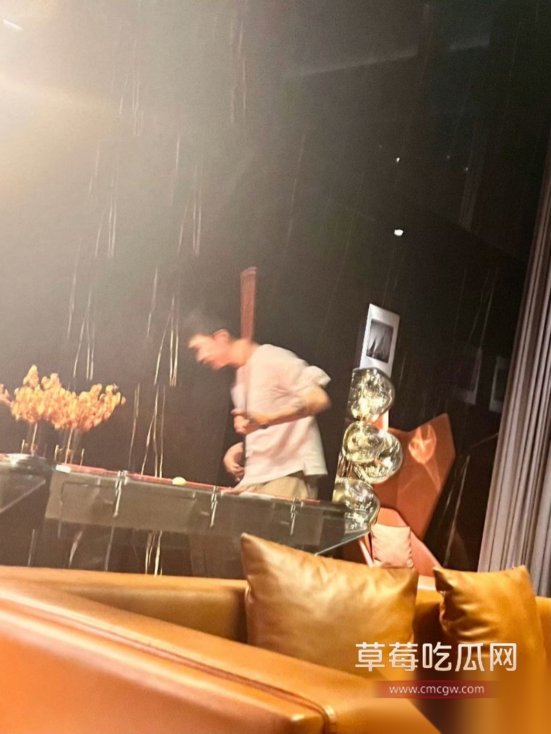 微博司晓迪深夜放锤 29