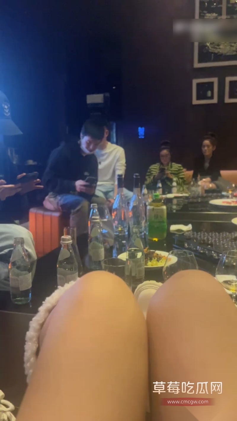 微博司晓迪深夜放锤 7