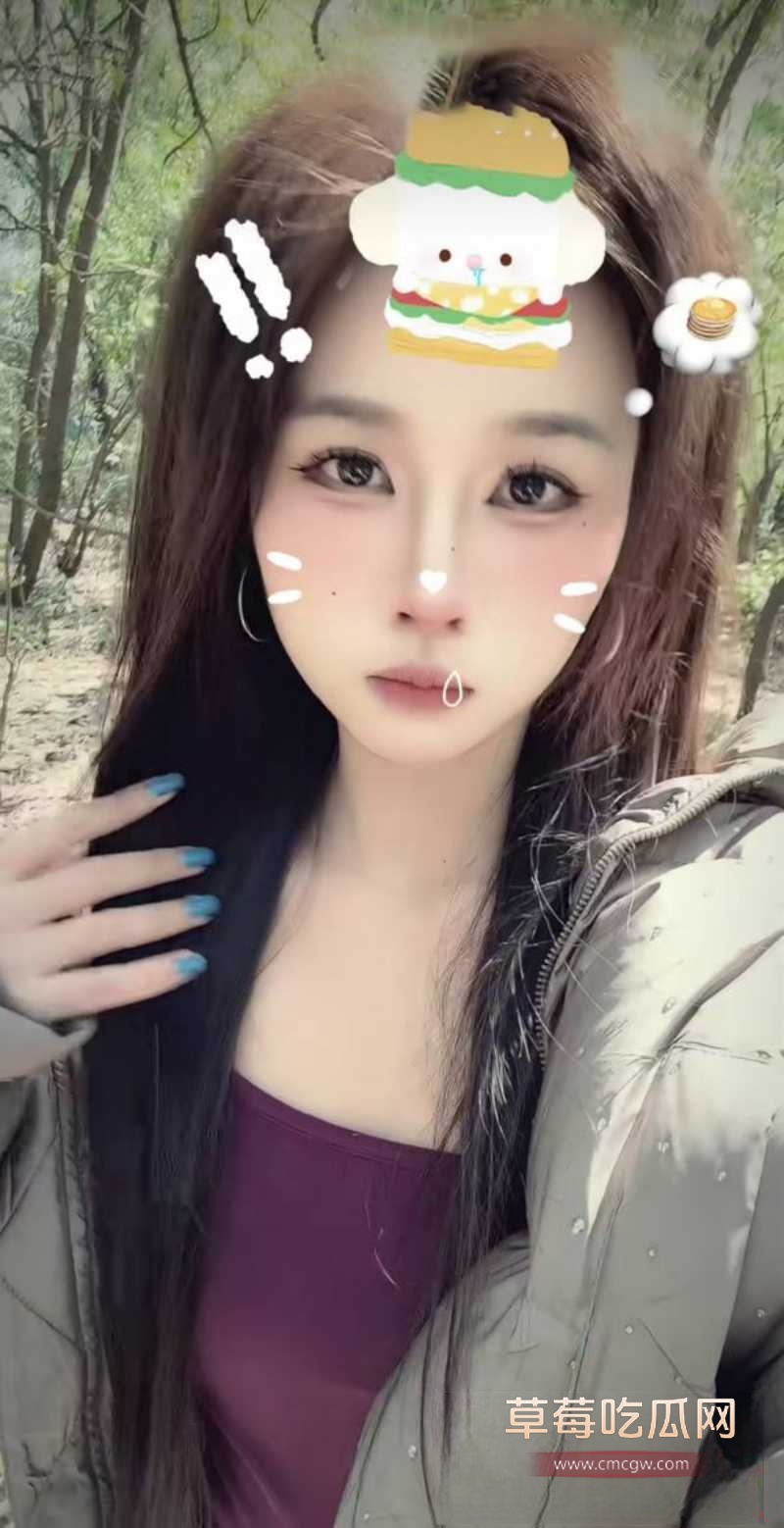 快手高颜值少女户外曼 22