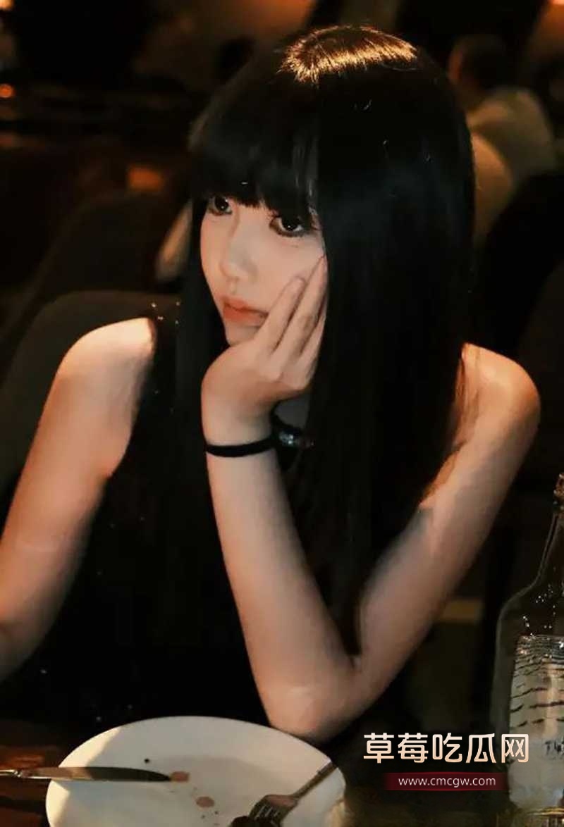 海南极品颜值嫩妹 15