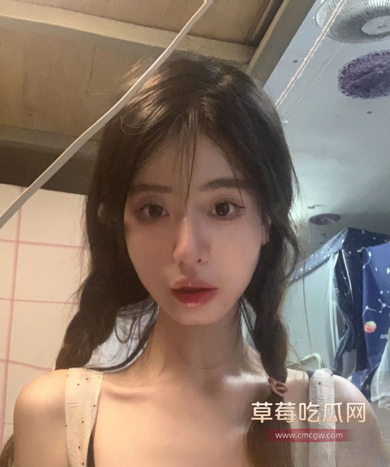 极品校花的精彩自拍图3 极品校花的精彩自拍图3