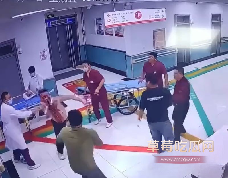 急诊大厅打架斗殴7 急诊大厅打架斗殴7