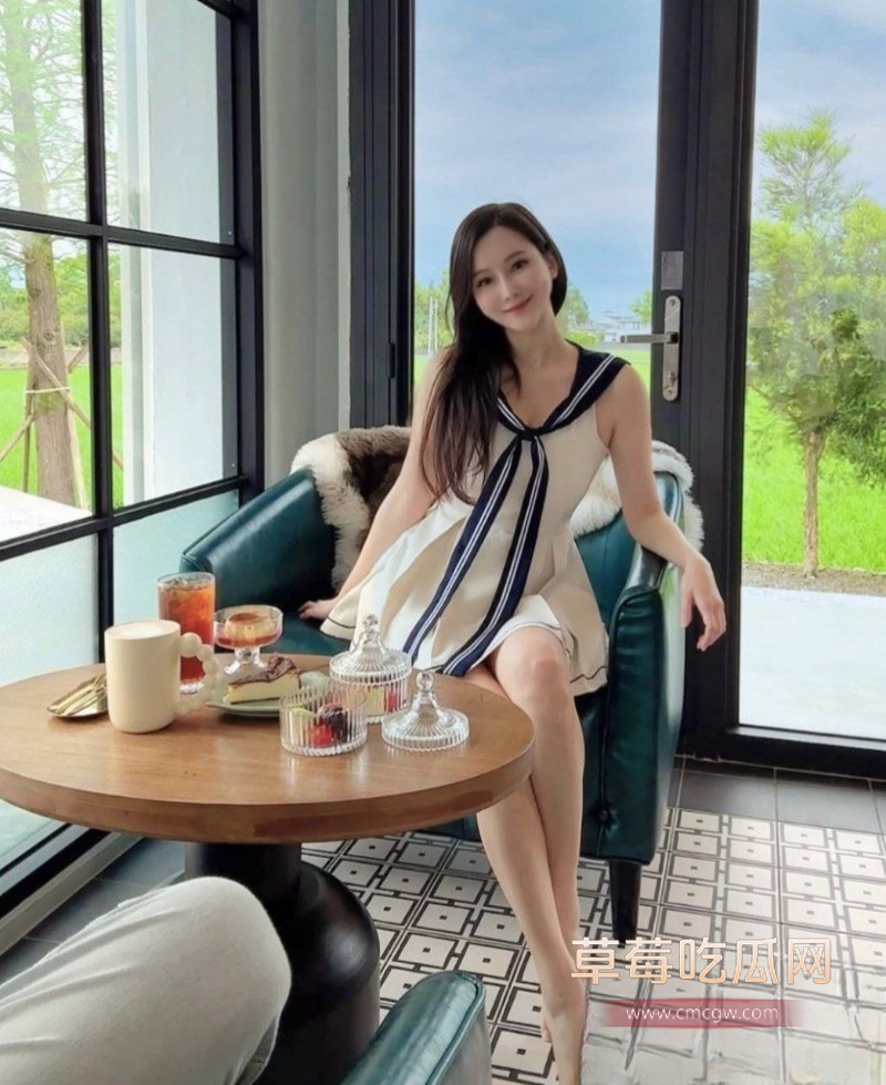 高颜值巨乳与男友自拍的露脸口交视频1