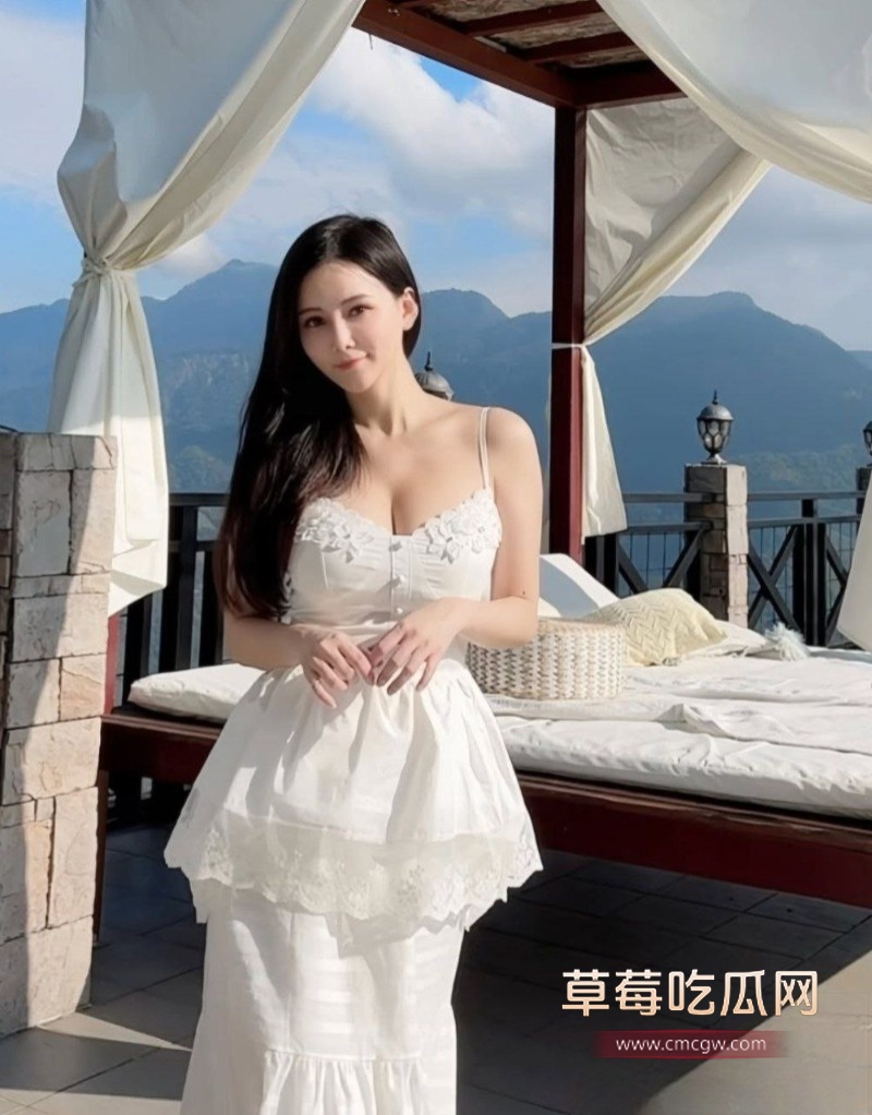 高颜值巨乳与男友自拍的露脸口交视频11