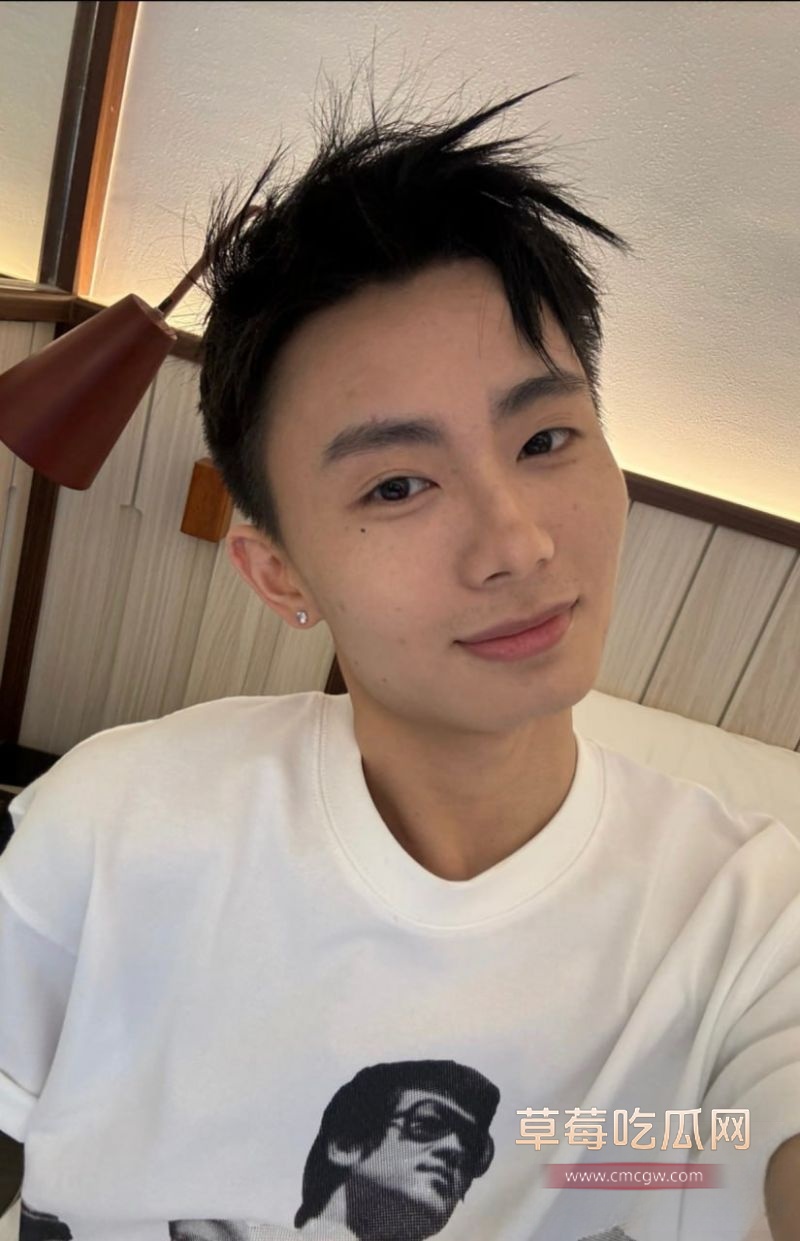 老实人陈焕生的私下自拍3 老实人陈焕生的私下自拍3