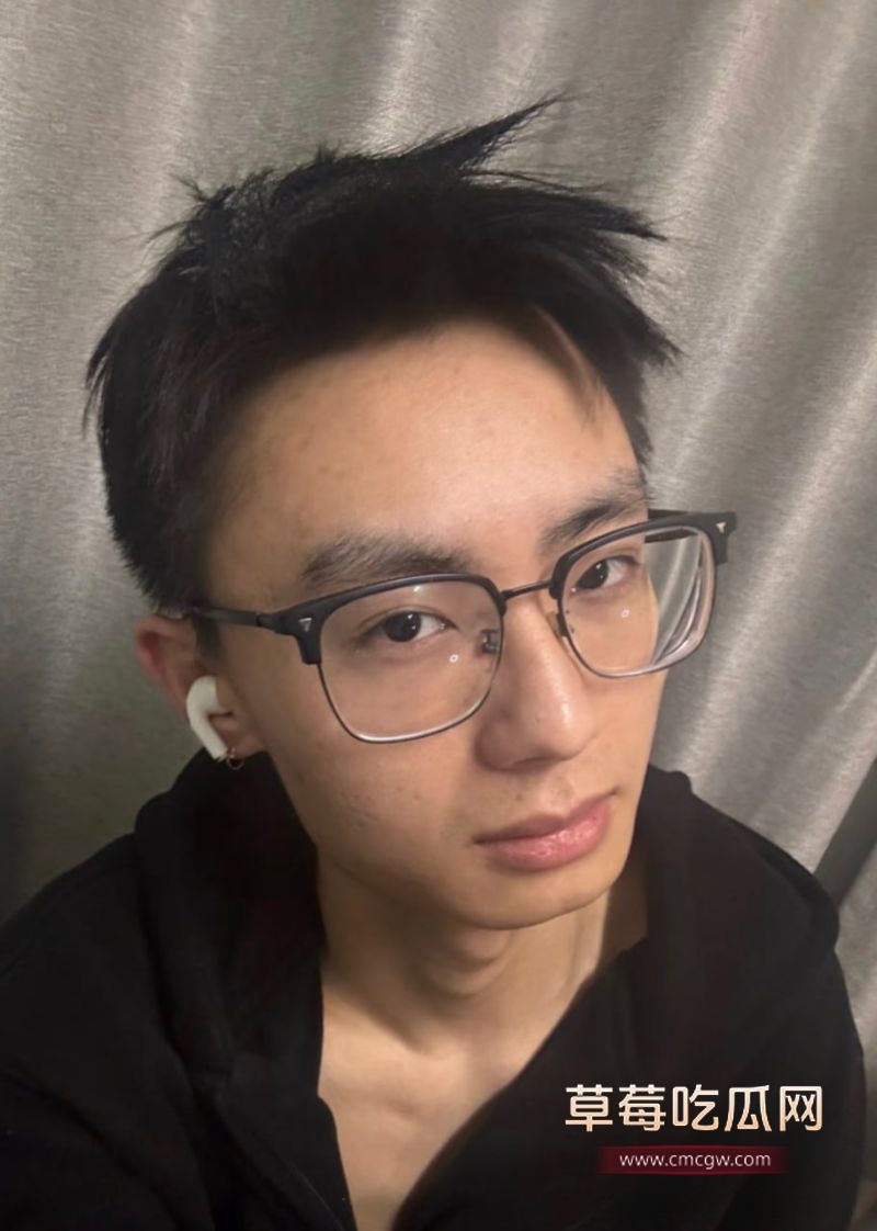 老实人陈焕生的私下自拍5 老实人陈焕生的私下自拍5